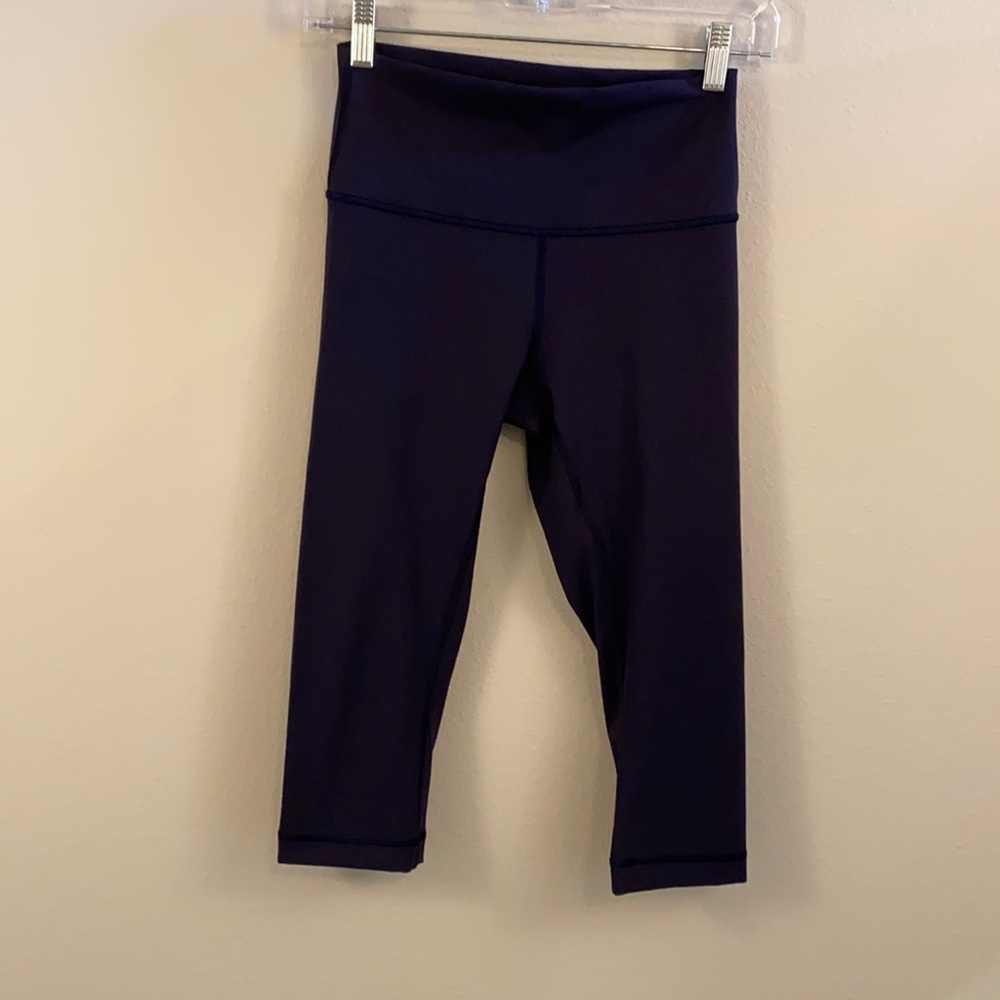 Lululemon Athletica Navy Blue Capri Leggings